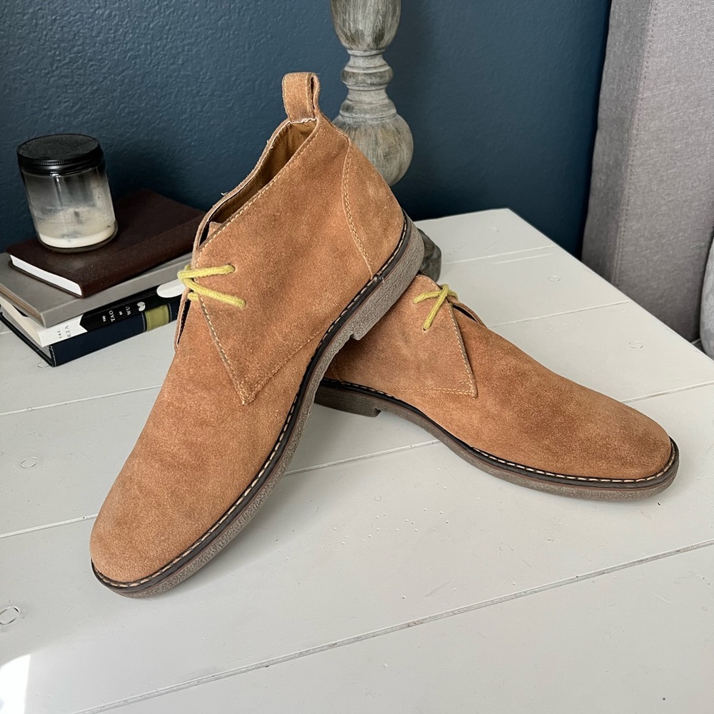 Gently worn G.H. Bass Chukka